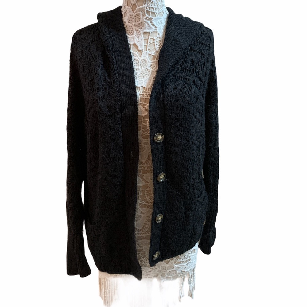 Hooded sweater sz L